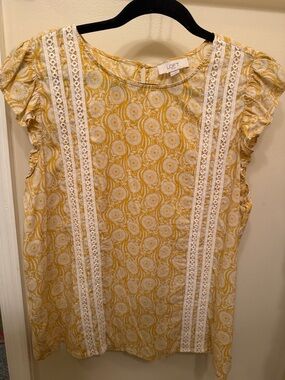 LOFT Yellow Paisley Lace-Trim Flutter Sleeve Top